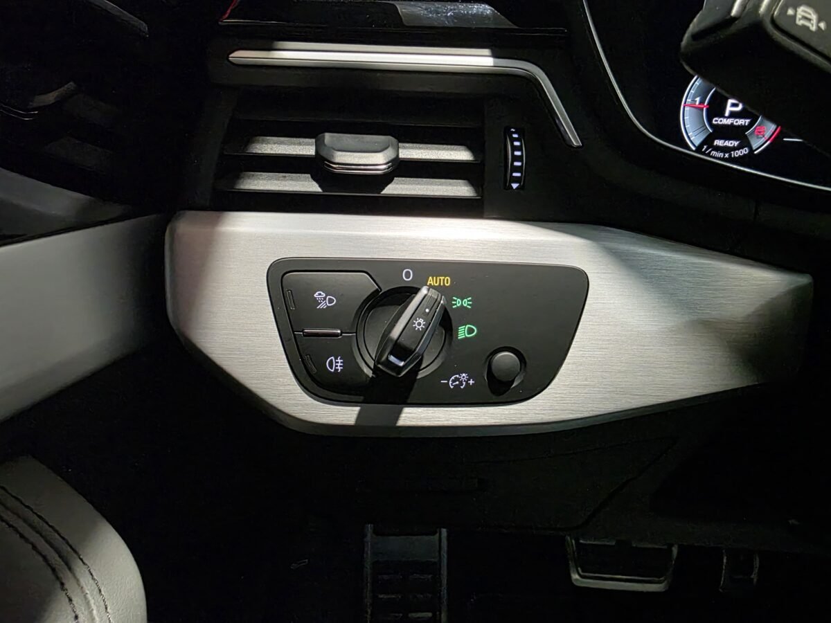 AUDI A4 A4 Avant S line 35 TDI MHEV S tronic