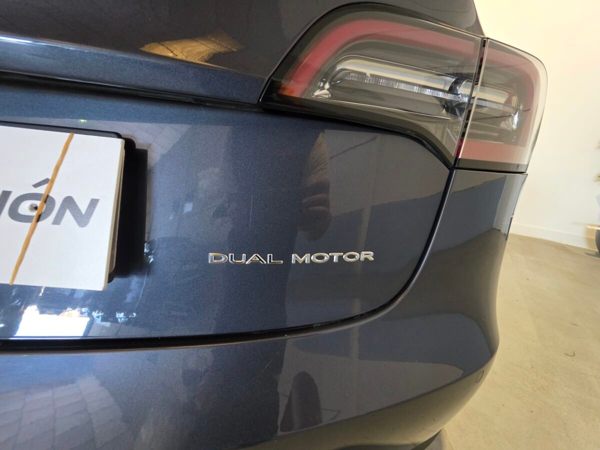 TESLA MODEL 3 LONG RANGE DUAL MOTOR