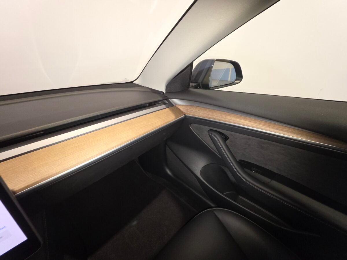 TESLA MODEL 3 Gran Autonomia 4WD