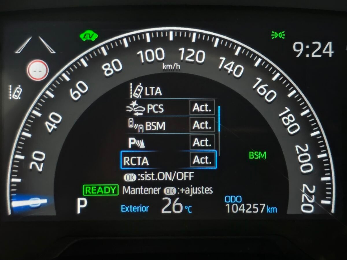 TOYOTA RAV4 https://www.youtube.com/watch?v=pa2ninKCeTU