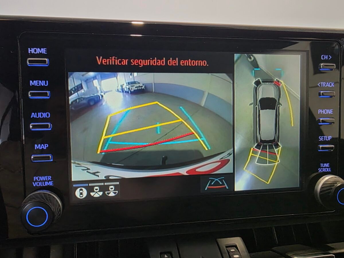 TOYOTA RAV4 https://www.youtube.com/watch?v=pa2ninKCeTU