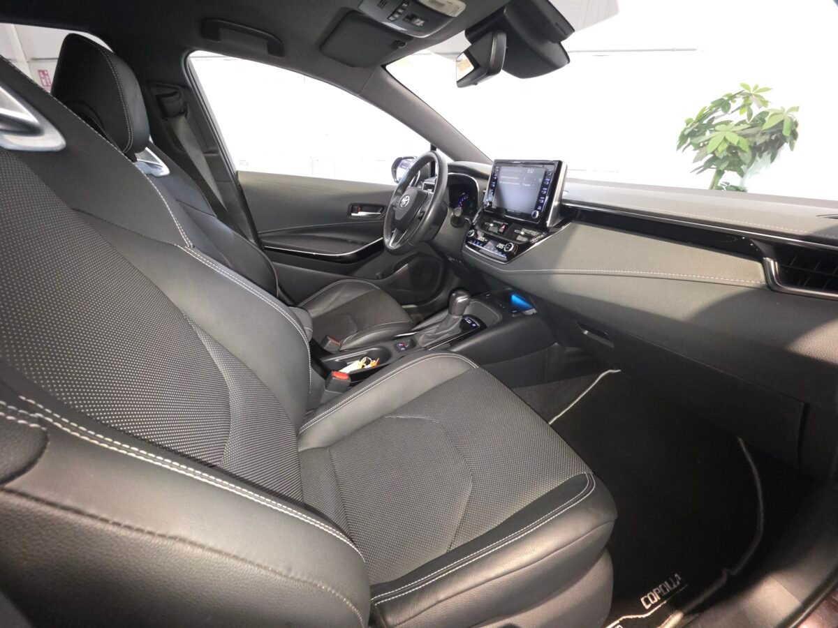 TOYOTA Corolla 1.8 125H STYLE ECVT