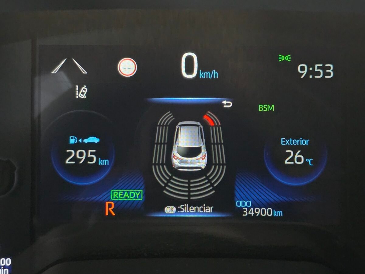 TOYOTA Corolla 1.8 125H STYLE ECVT