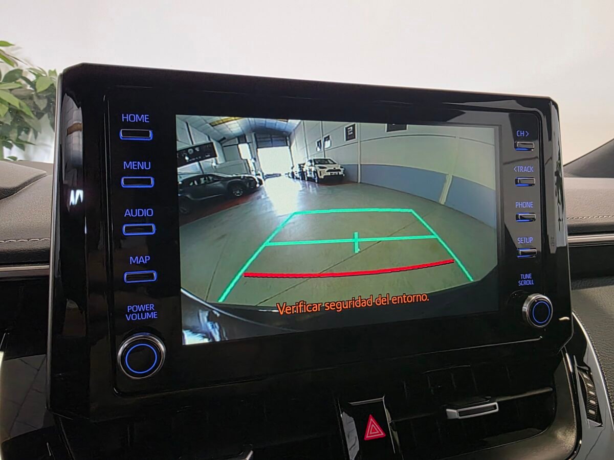 TOYOTA Corolla 1.8 125H STYLE ECVT