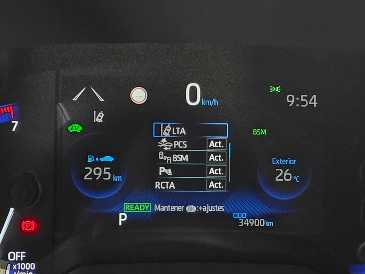 TOYOTA Corolla 1.8 125H STYLE ECVT