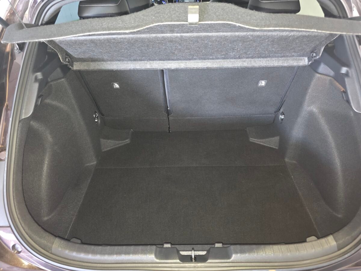 TOYOTA Corolla 1.8 125H STYLE ECVT