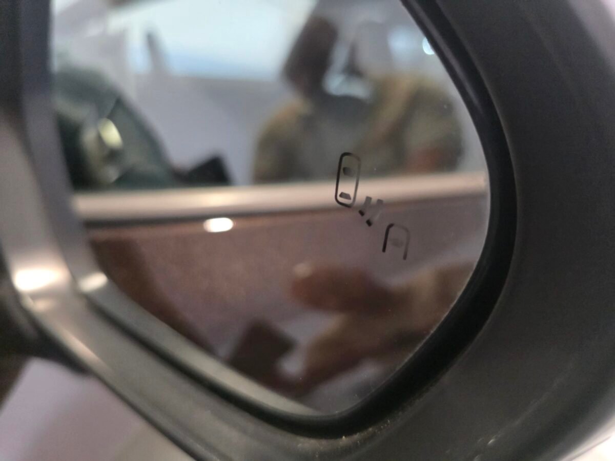 TOYOTA Corolla 1.8 125H STYLE ECVT