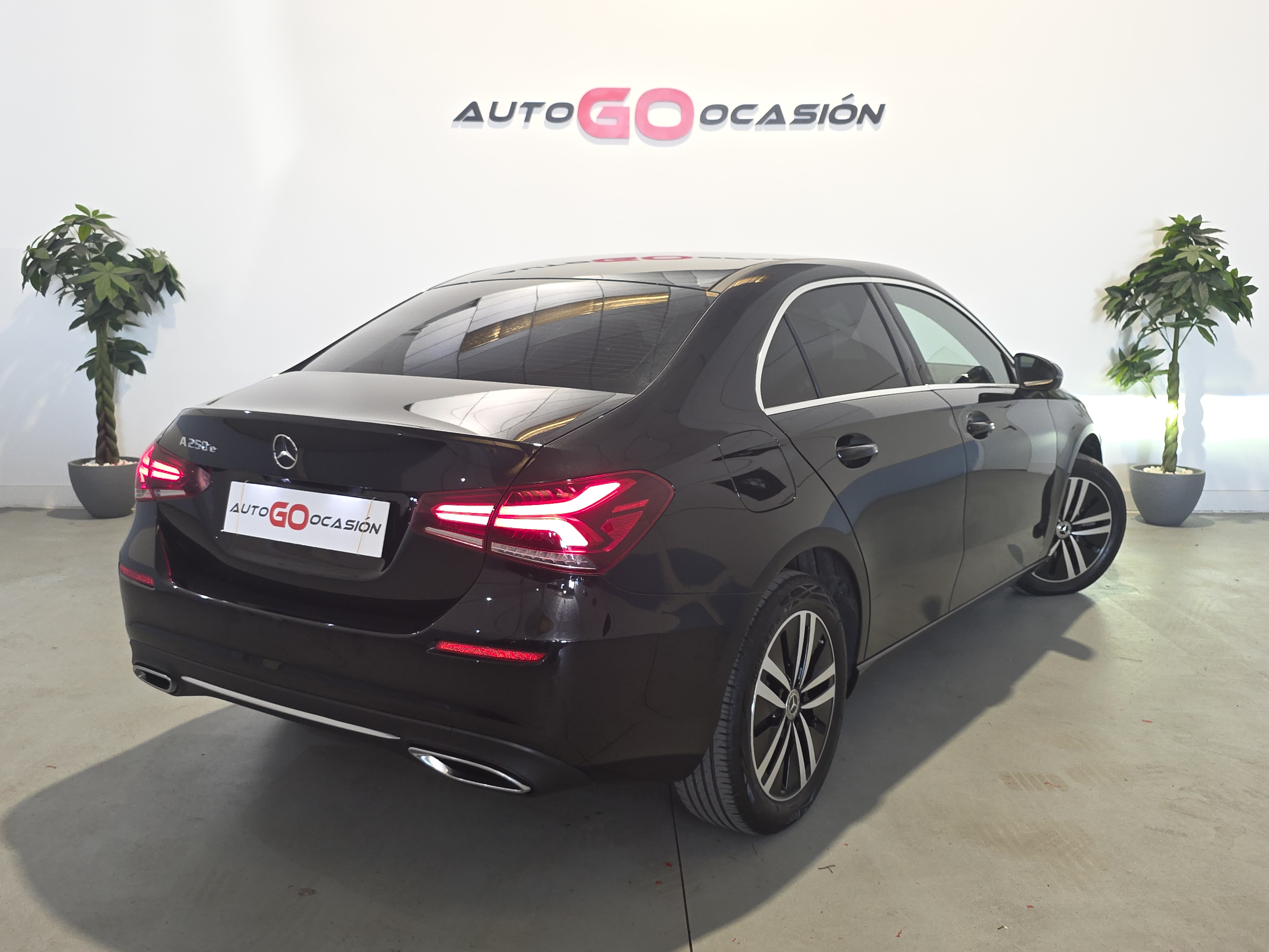 MERCEDES-BENZ Clase A A 250 e Sedan