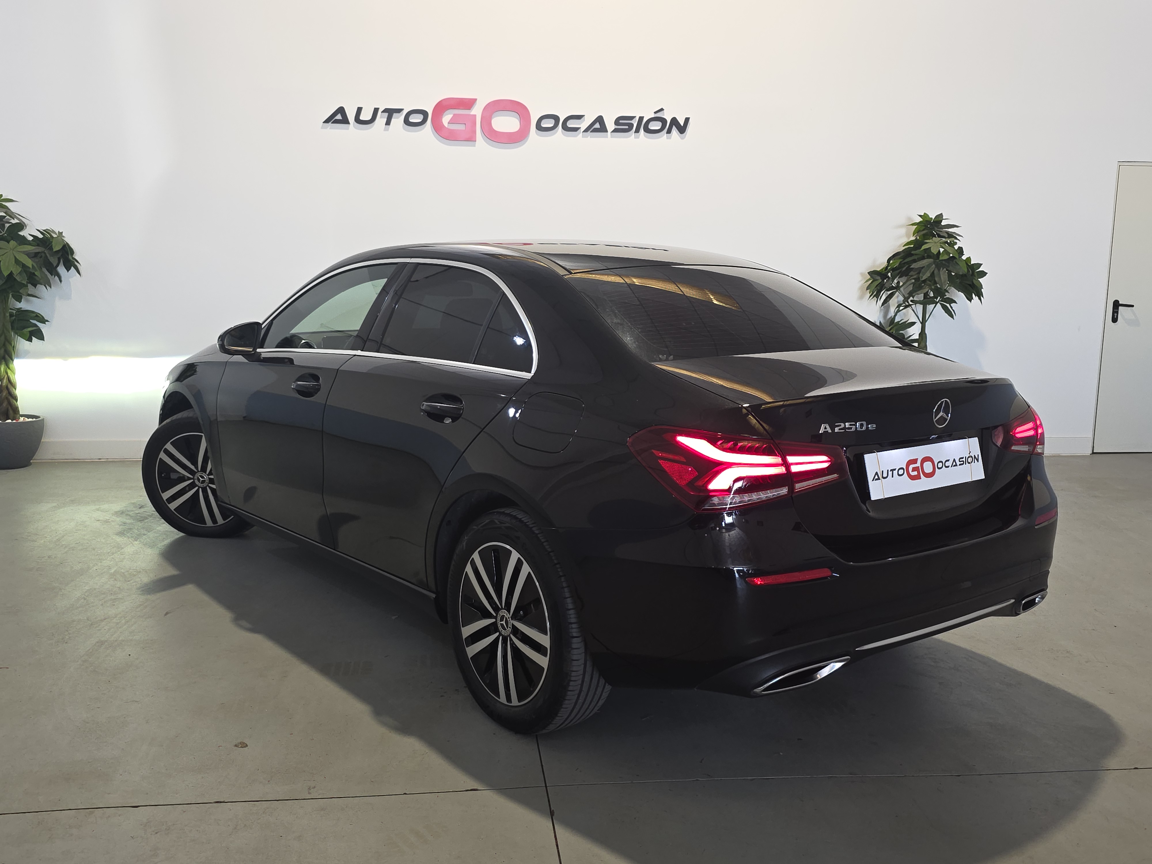 MERCEDES-BENZ Clase A A 250 e Sedan