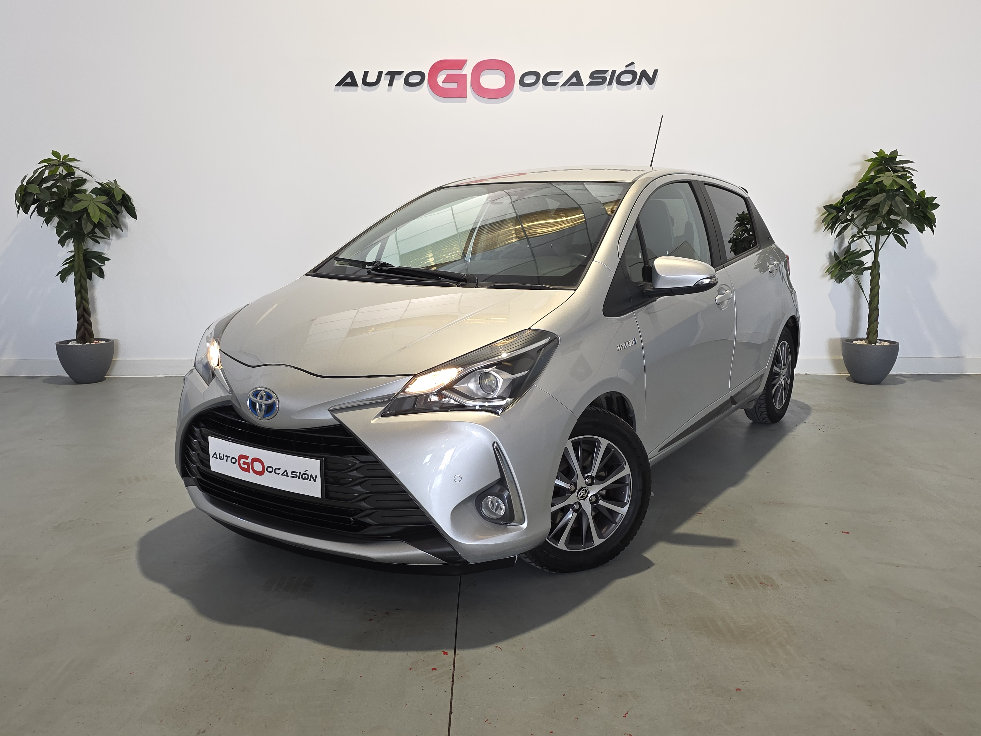 TOYOTA YARIS  1.5 100H Feel 20 Aniversario