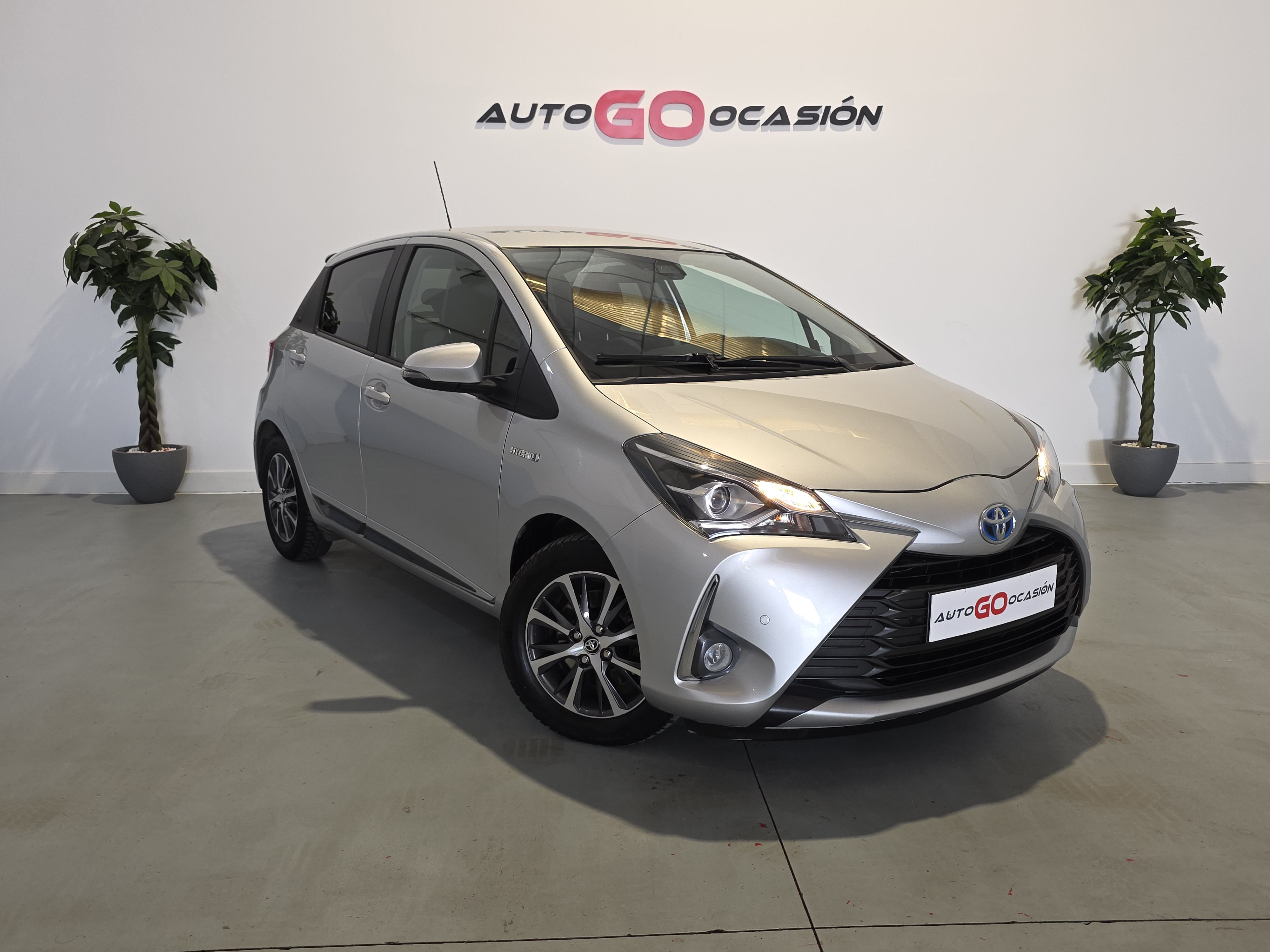 TOYOTA YARIS  1.5 100H Feel 20 Aniversario