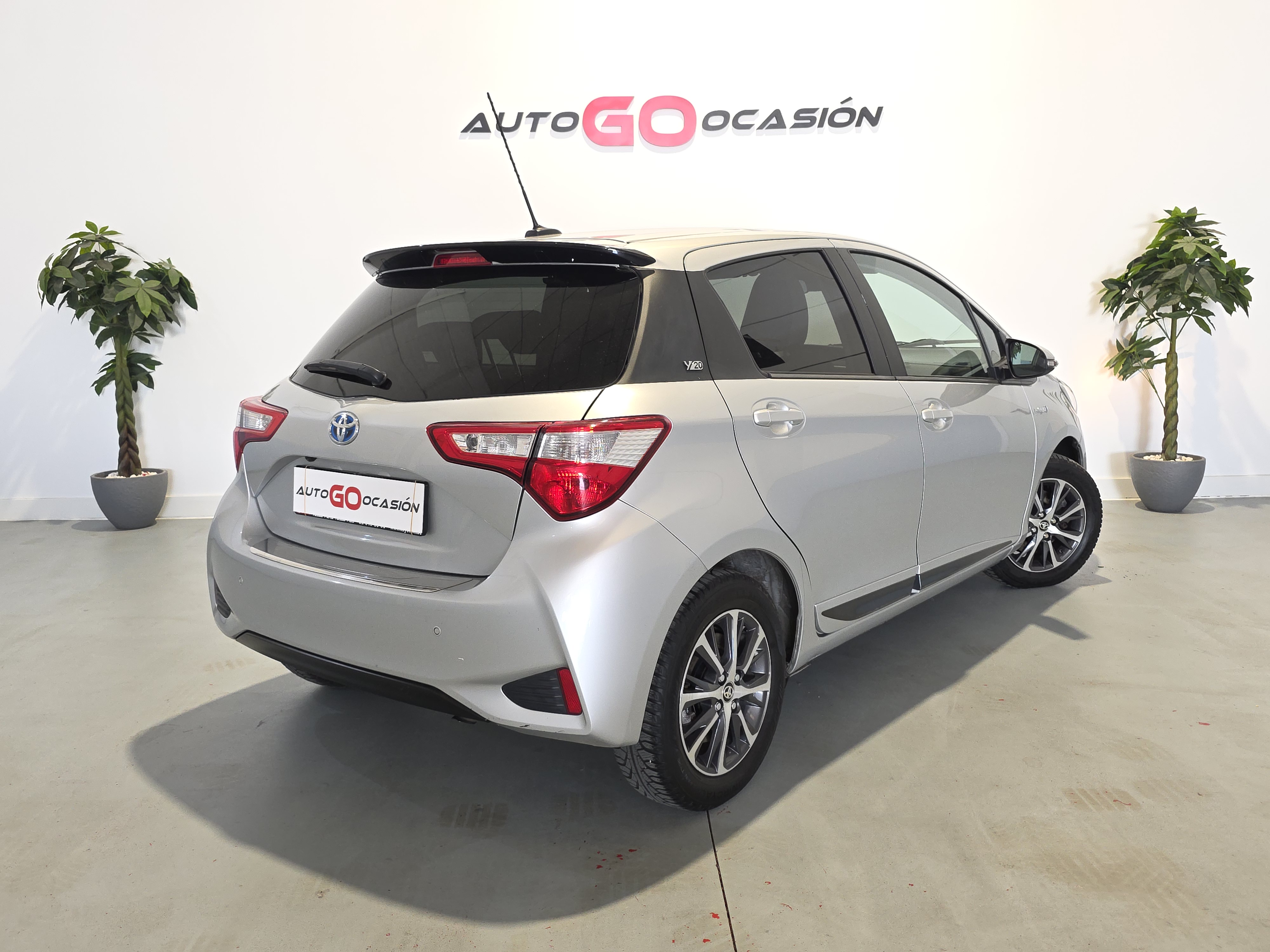 TOYOTA YARIS  1.5 100H Feel 20 Aniversario