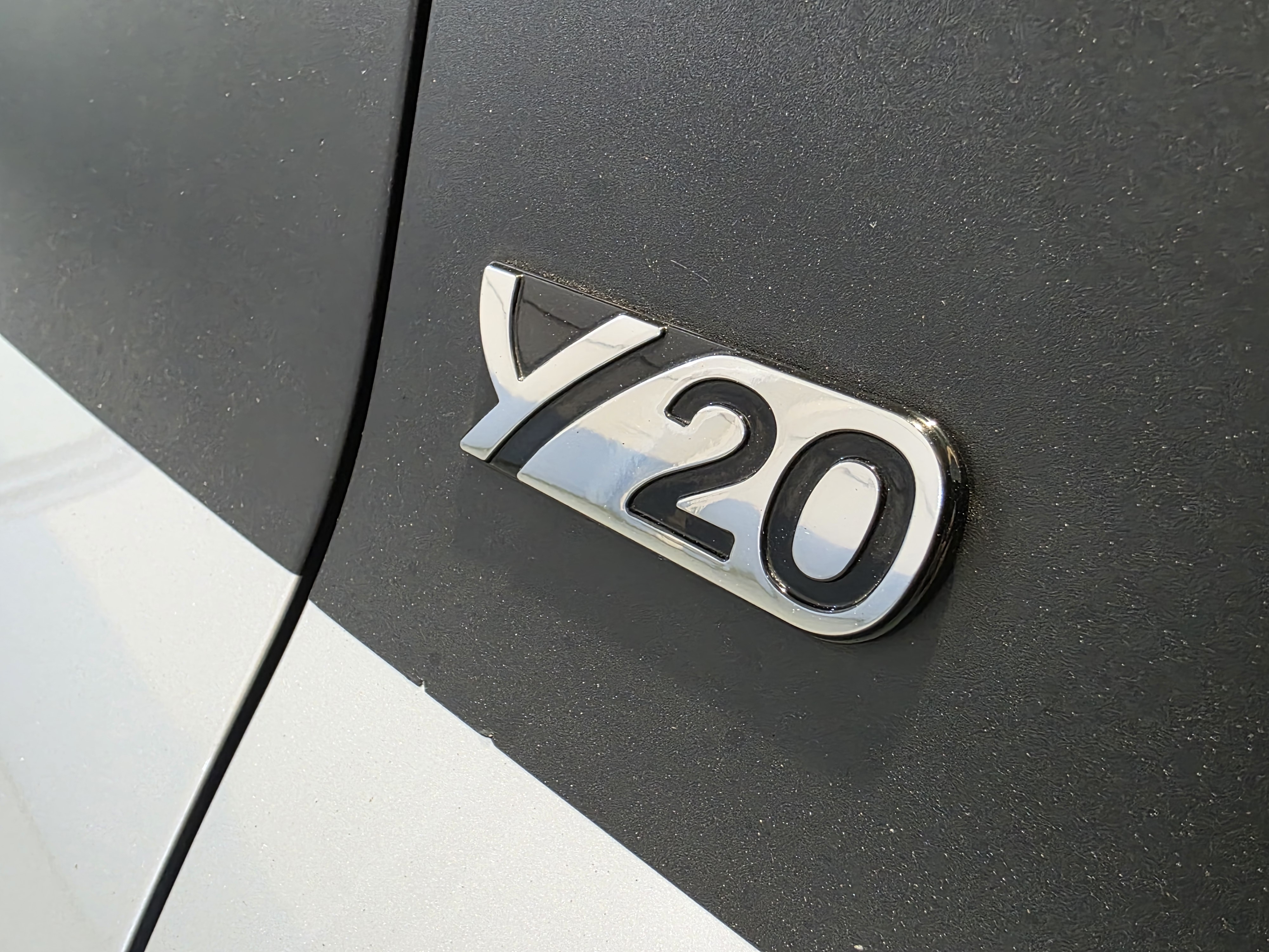 TOYOTA YARIS  1.5 100H Feel 20 Aniversario