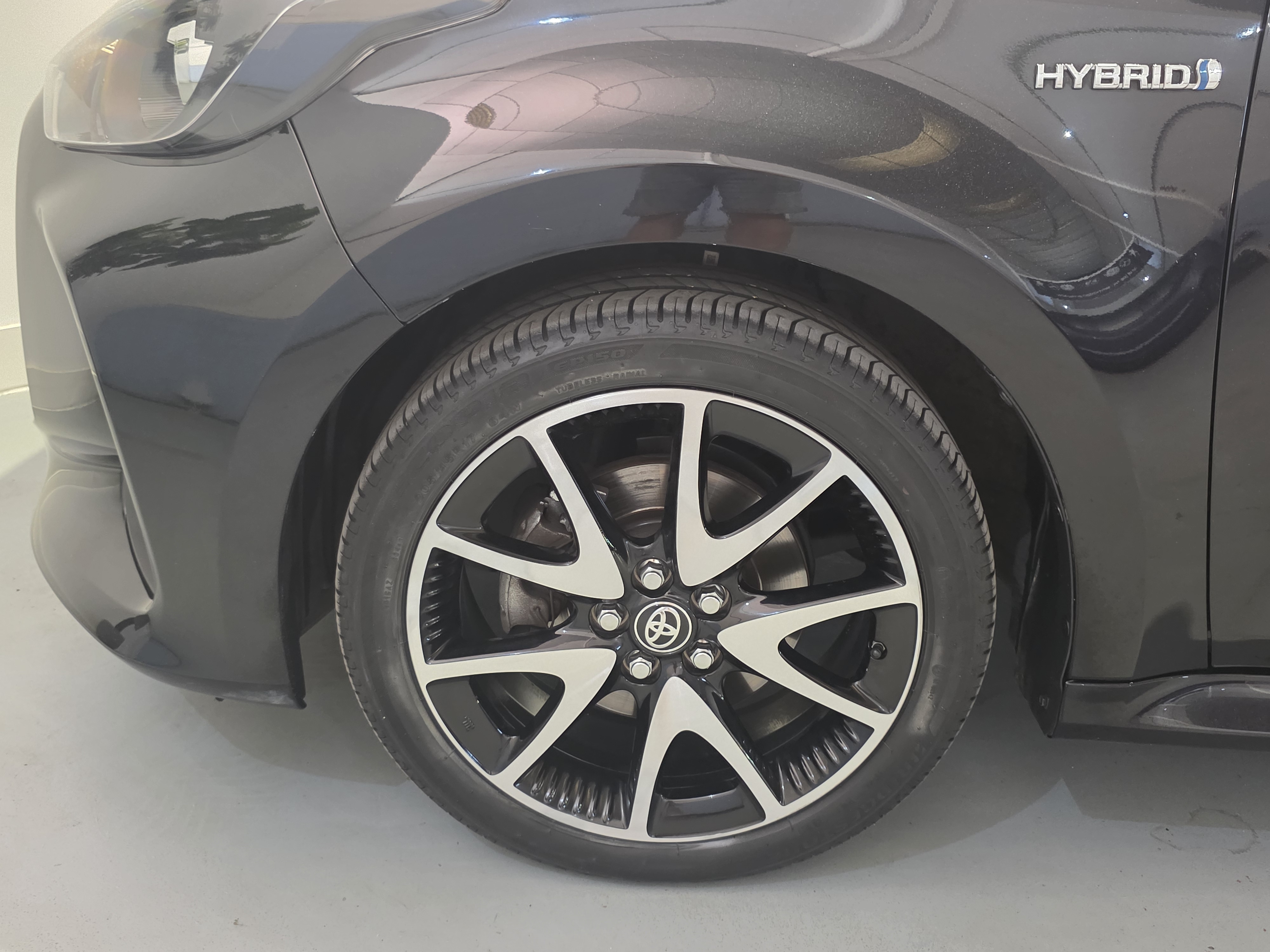 TOYOTA YARIS 1.5 120H Active Tech