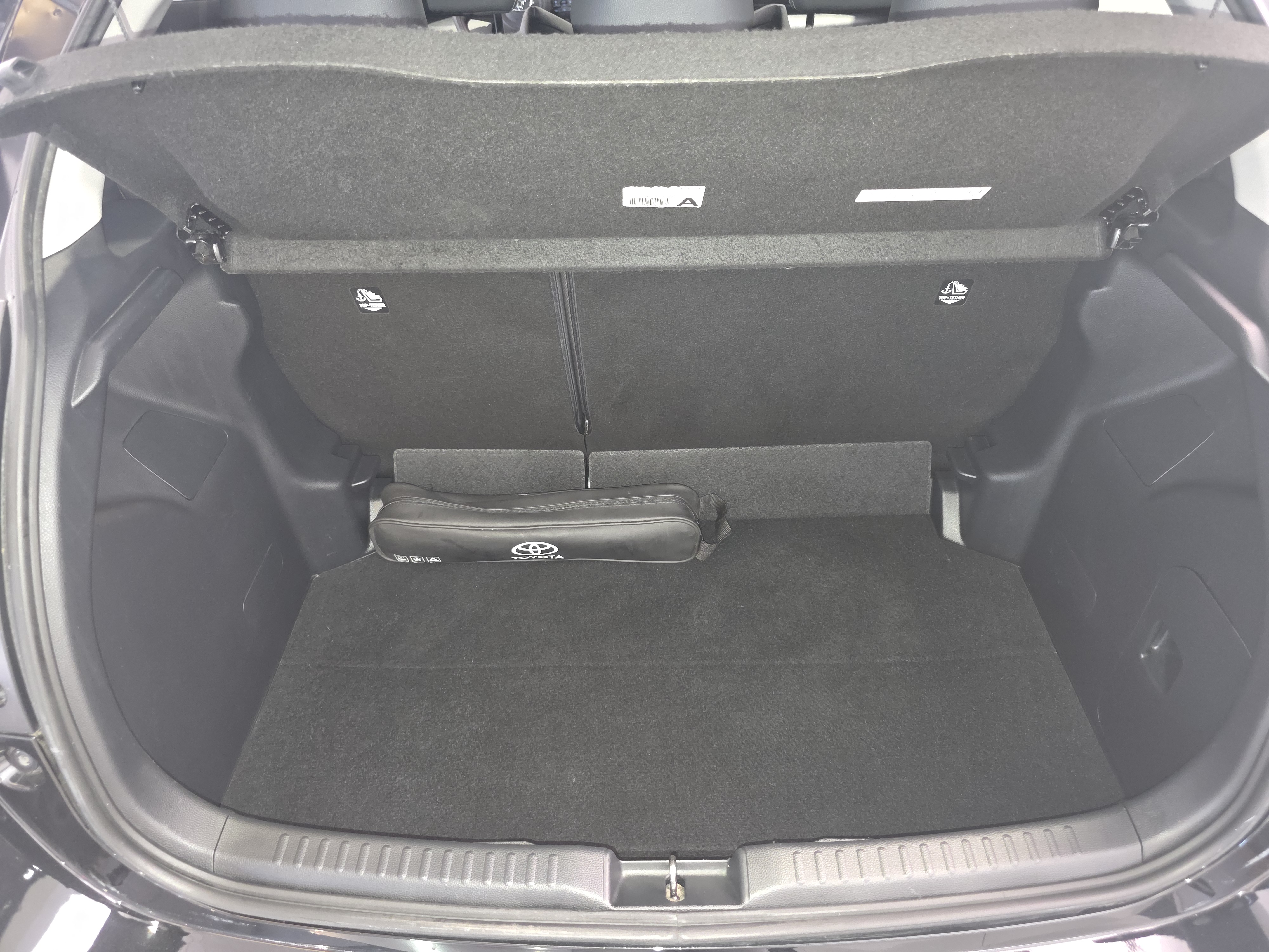 TOYOTA YARIS 1.5 120H Active Tech