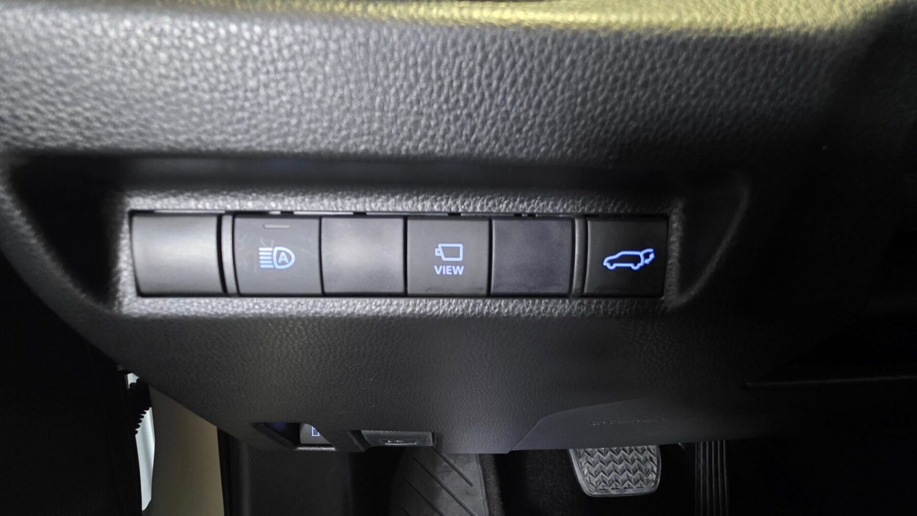 TOYOTA RAV4 2.5l LUXURY 4WD 220H 