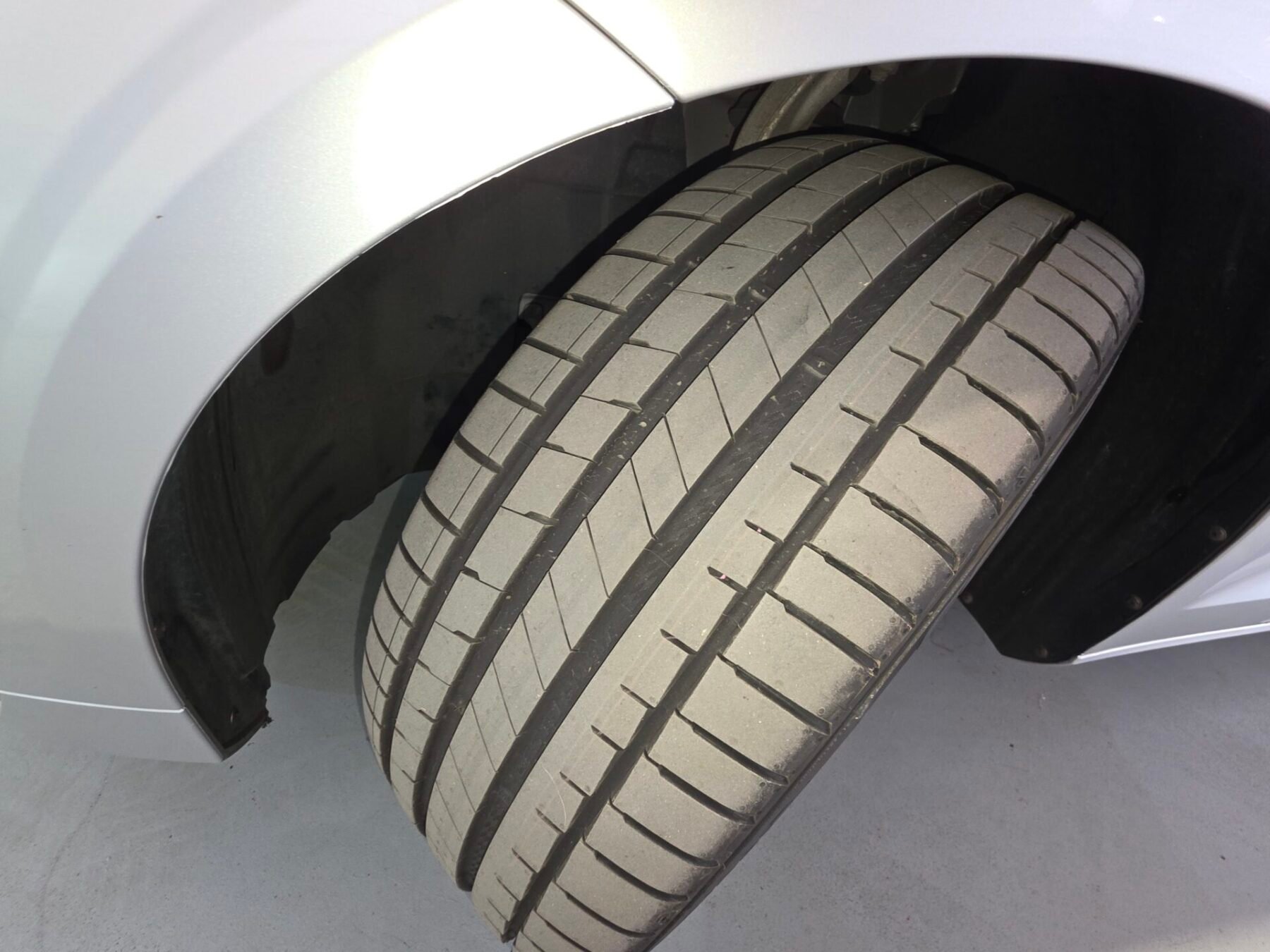 VOLVO B4G FWD Inscription