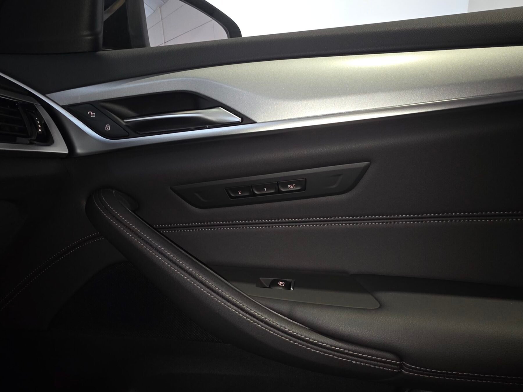 BMW Serie 5 520d MILD HYBRID