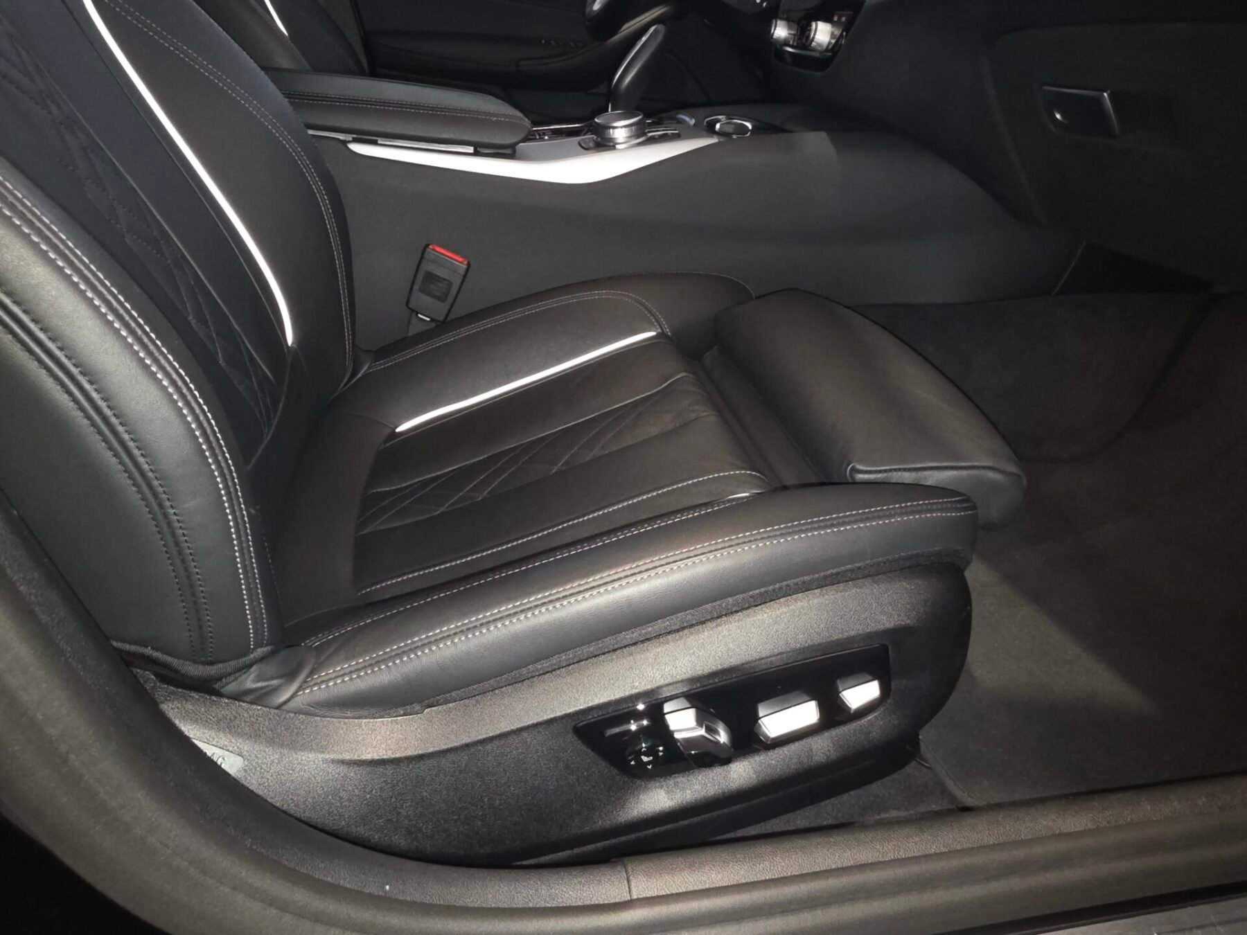 BMW Serie 5 520d MILD HYBRID