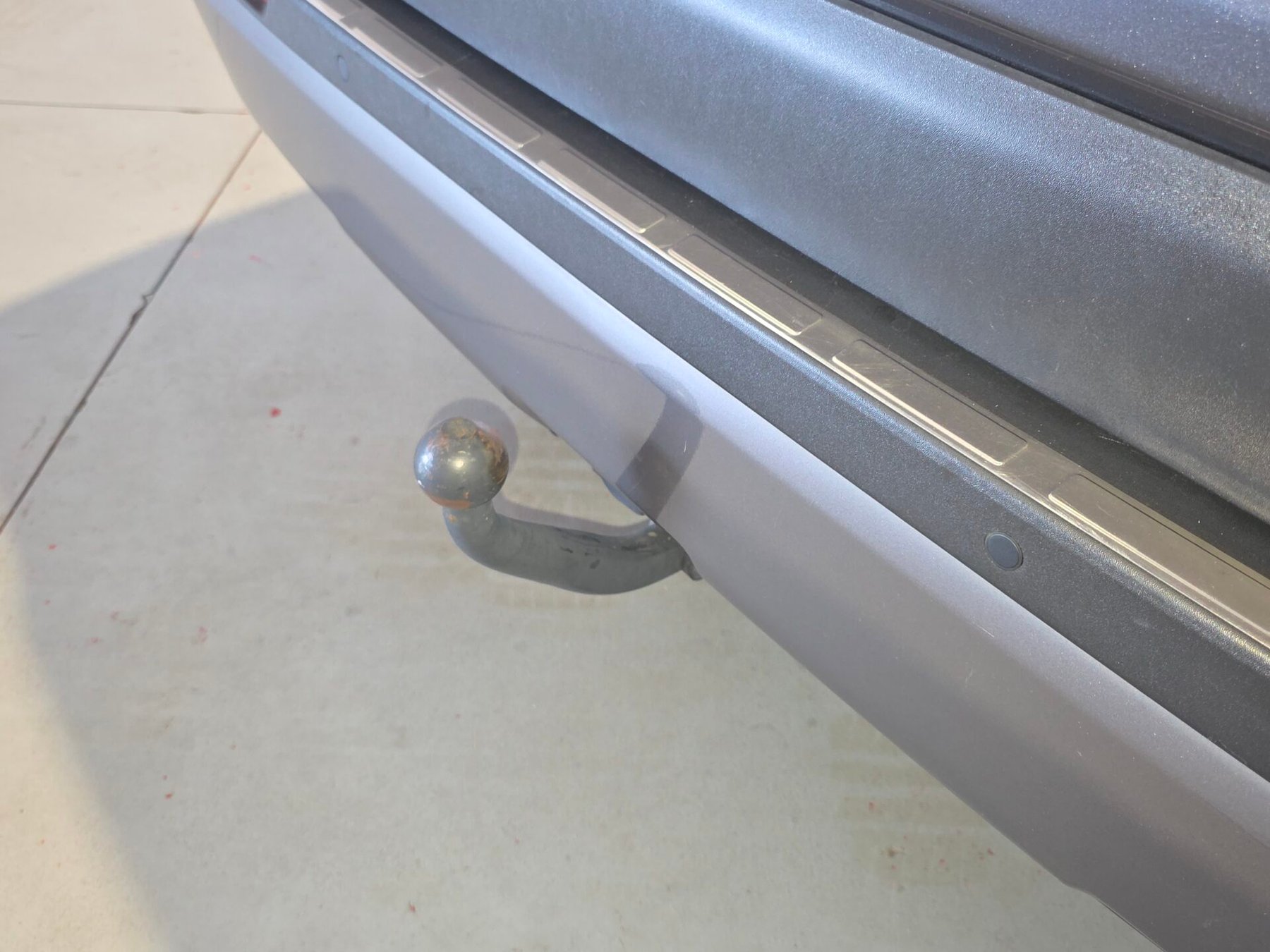 TOYOTA RAV4 2.5l 220H Business