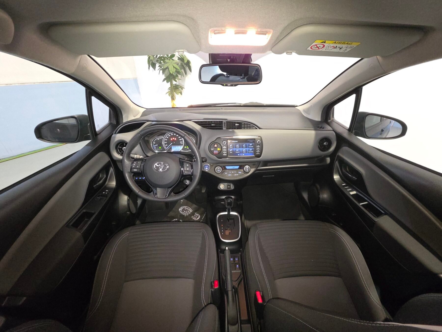 TOYOTA YARIS 1.5 100H Active