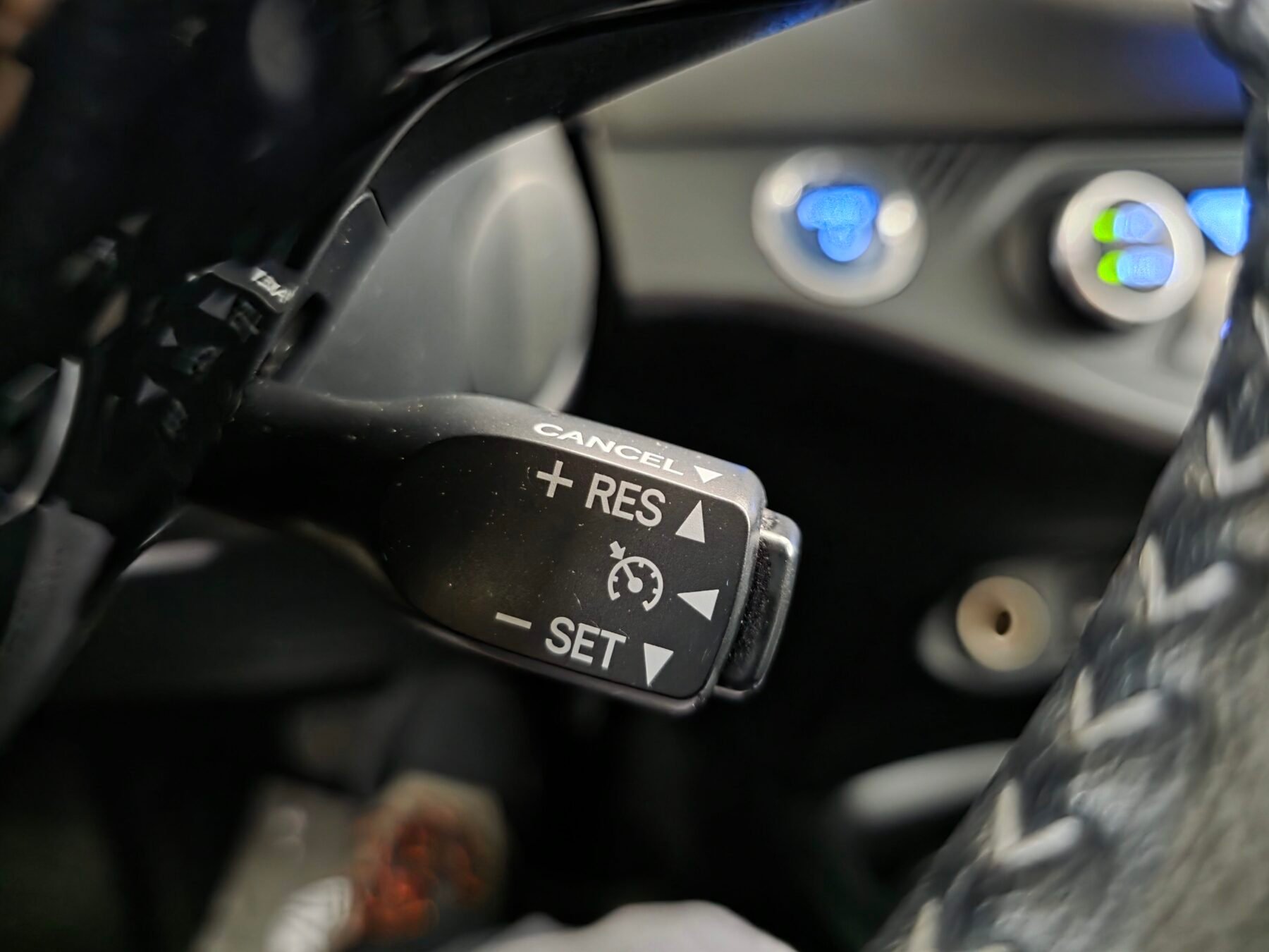 TOYOTA YARIS 1.5 100H Active