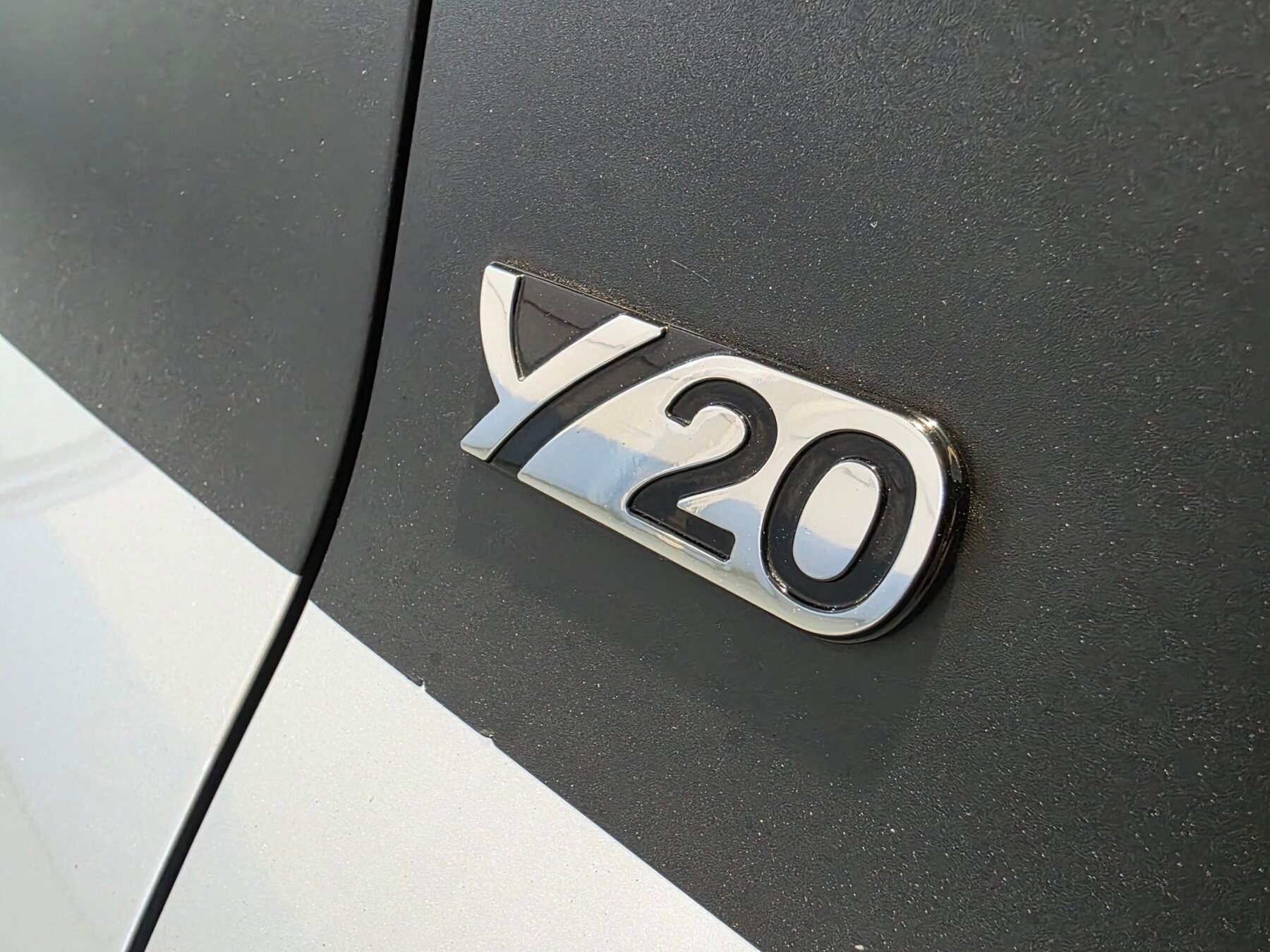 TOYOTA YARIS 1.5 100H Feel 20 Aniversario