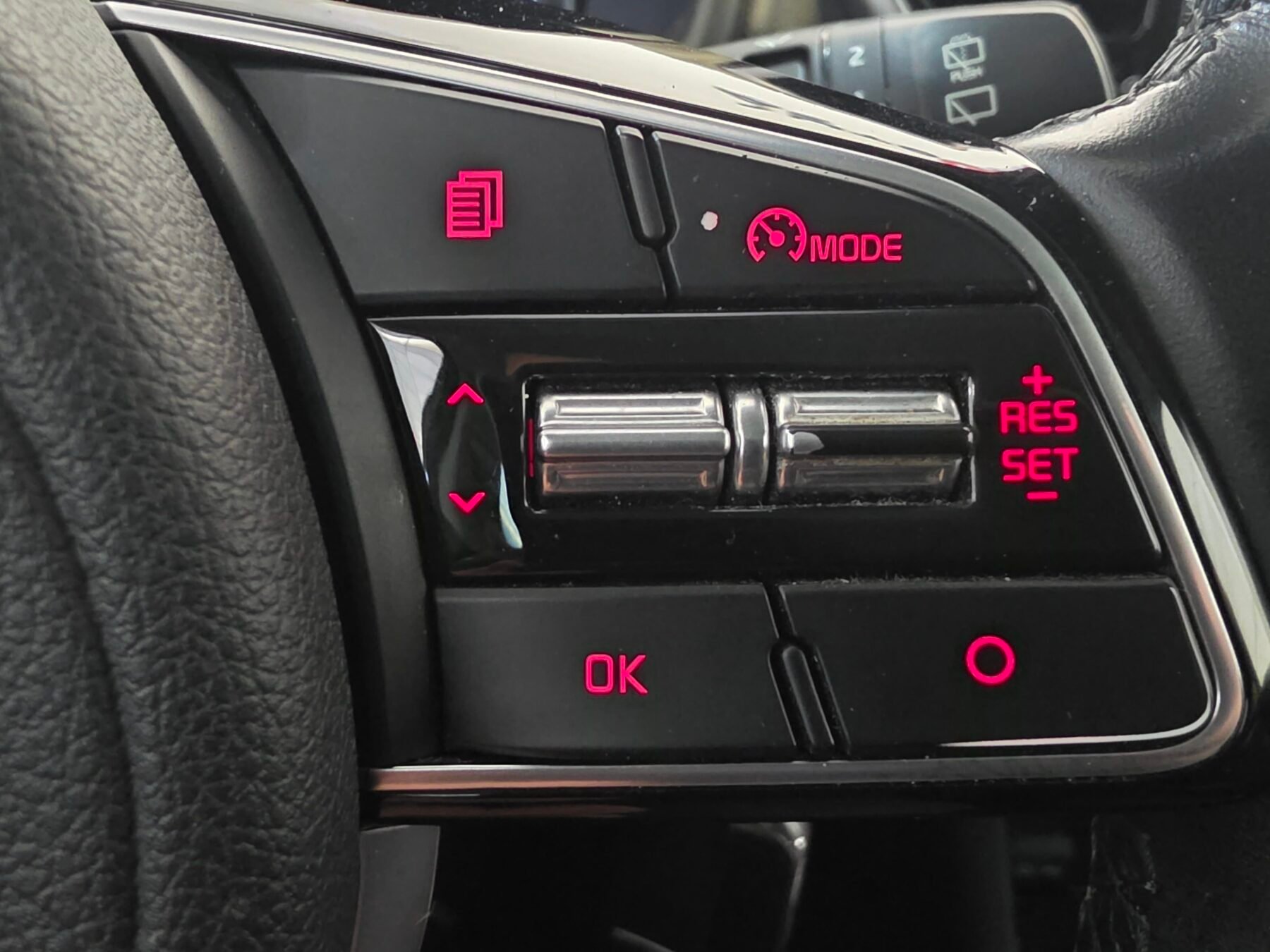 KIA SPORTAGE 1.6 MHEV Black Edition 100kW 136CV 4x2