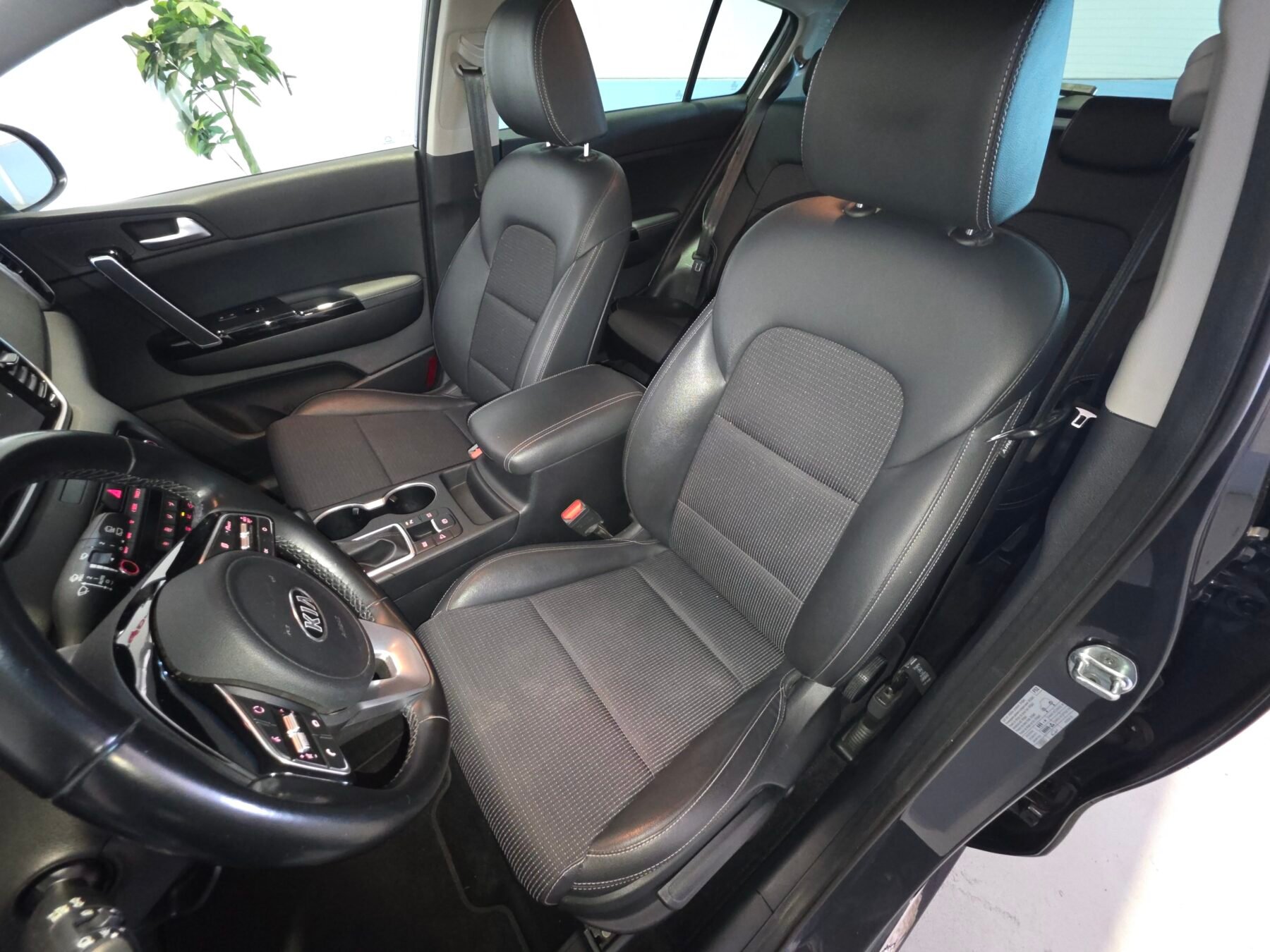 KIA SPORTAGE 1.6 MHEV Black Edition 100kW 136CV 4x2