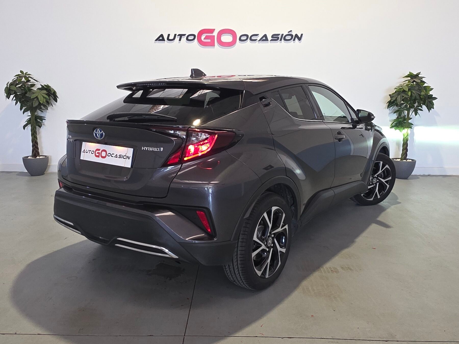 TOYOTA C-HR 2.0 180H Advance
