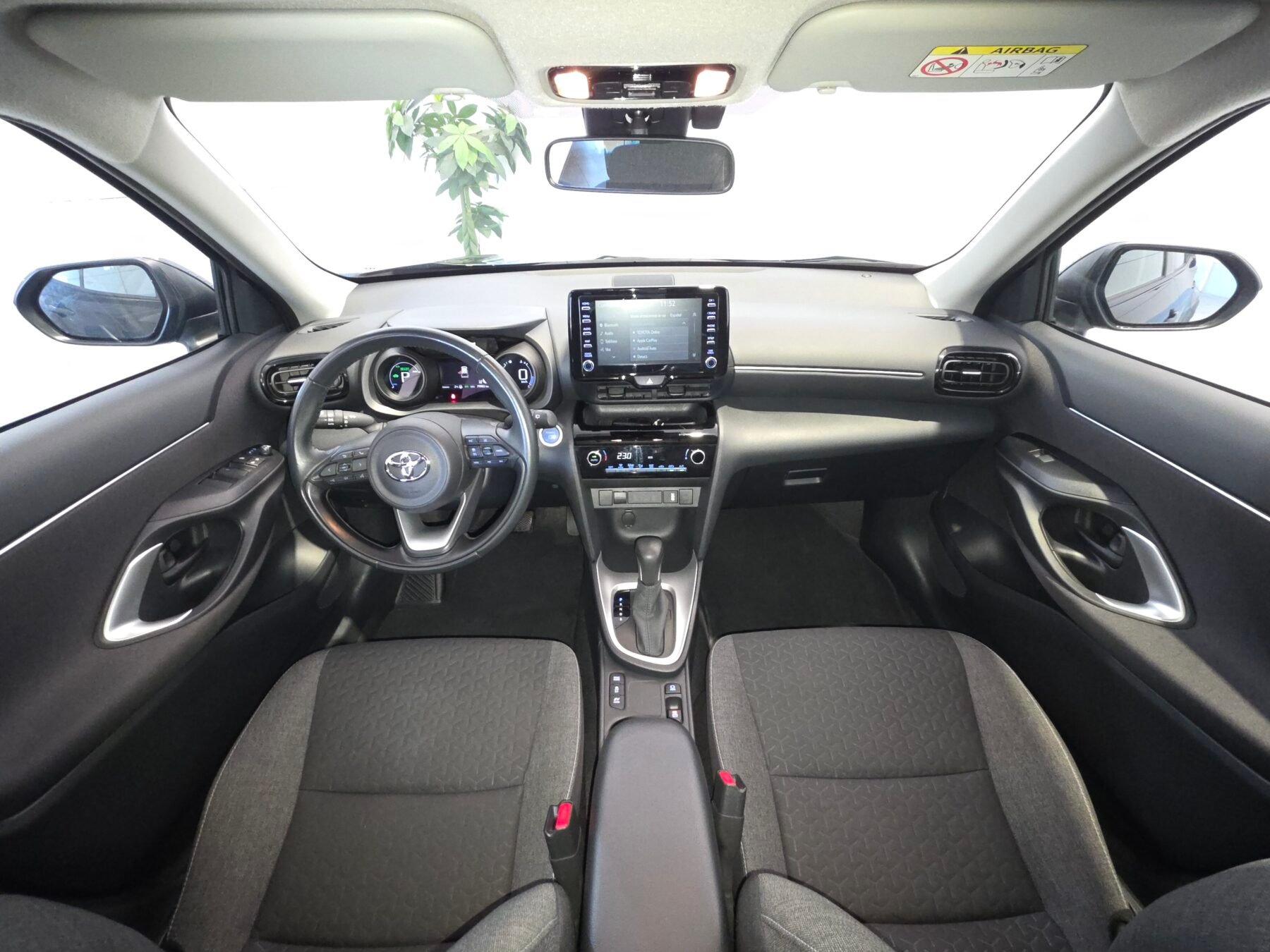 TOYOTA YARIS CROSS 1.5 120H Active Tech Pack Connect