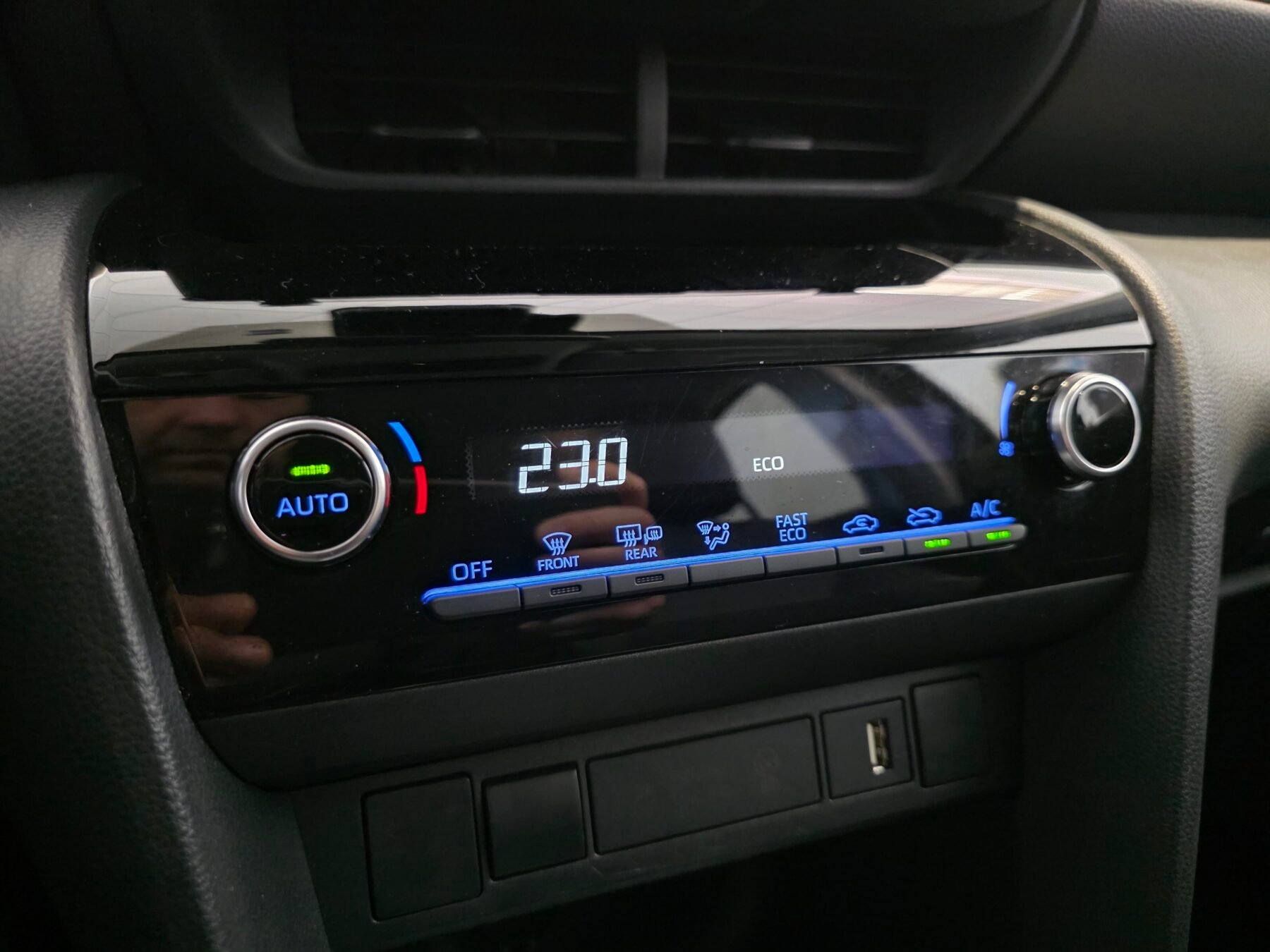 TOYOTA YARIS CROSS 1.5 120H Active Tech Pack Connect