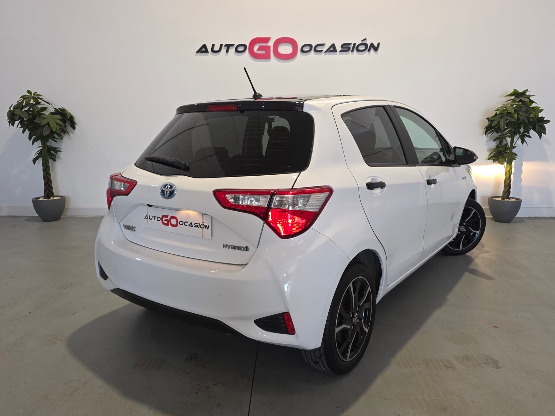 TOYOTA YARIS 1.5 100H Advance