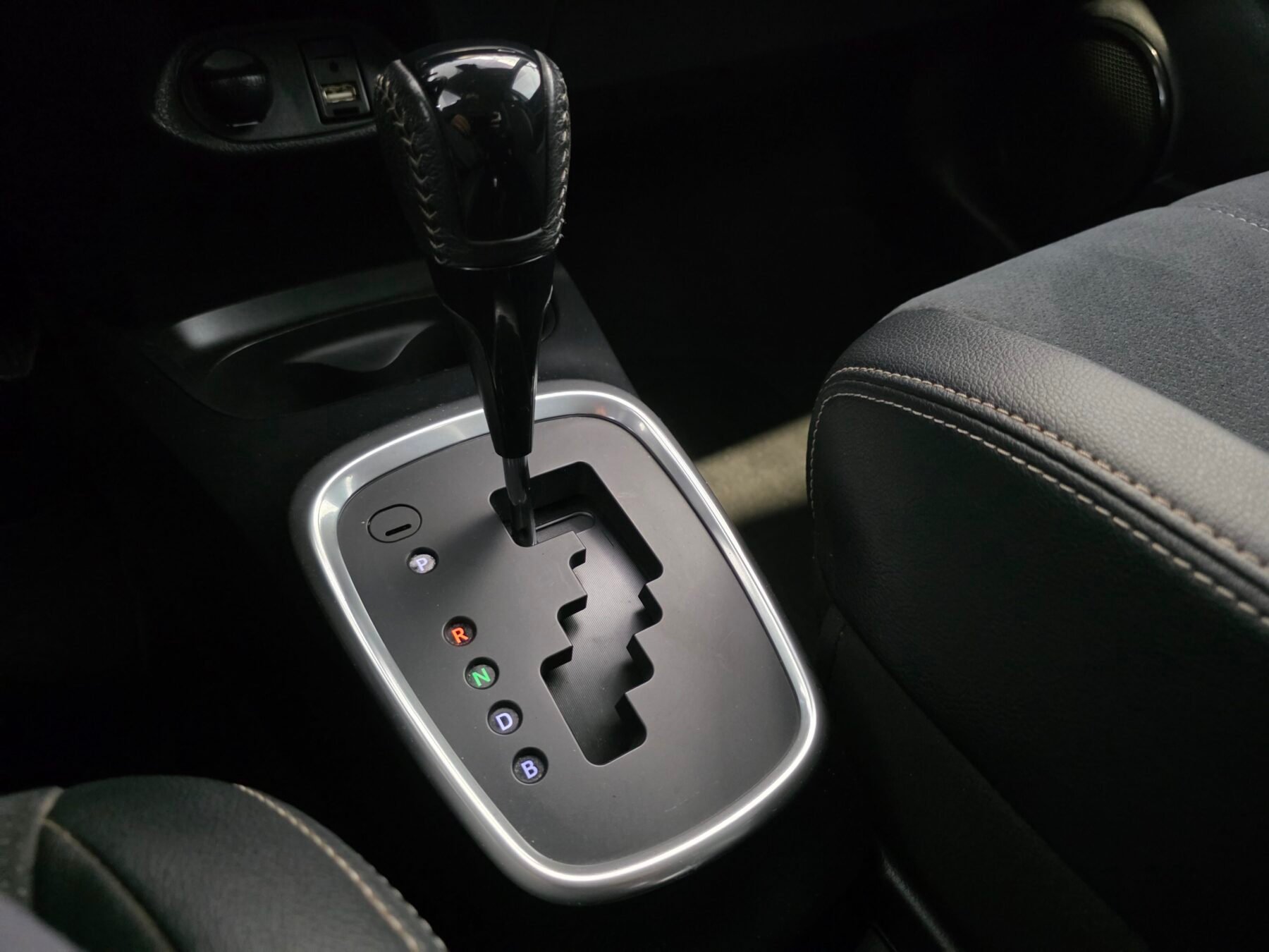 TOYOTA YARIS 1.5 100H Advance