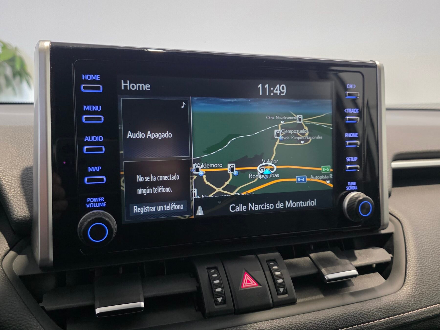 TOYOTA RAV4 2.5l 220H Advance