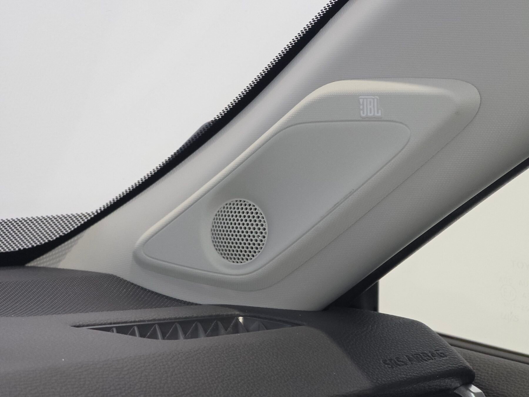 TOYOTA RAV4 2.5l 220H Advance Plus