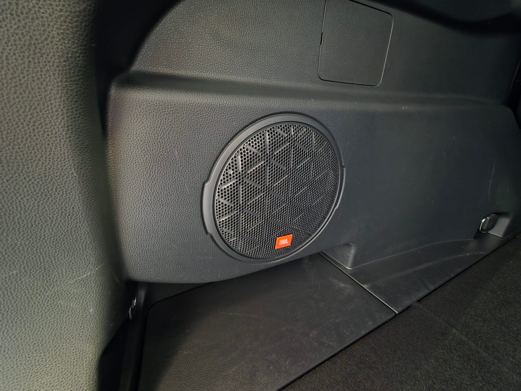 TOYOTA RAV4 2.5l 220H Advance Plus