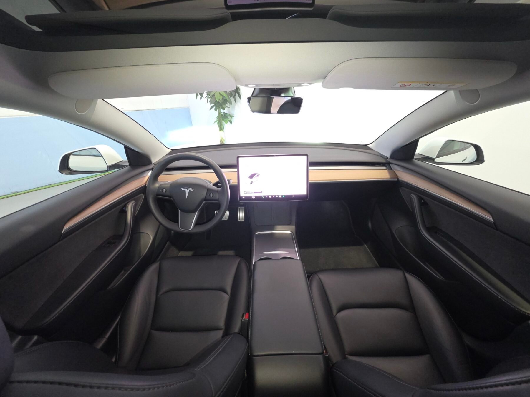 TESLA MODEL 3 PERFORMANCE