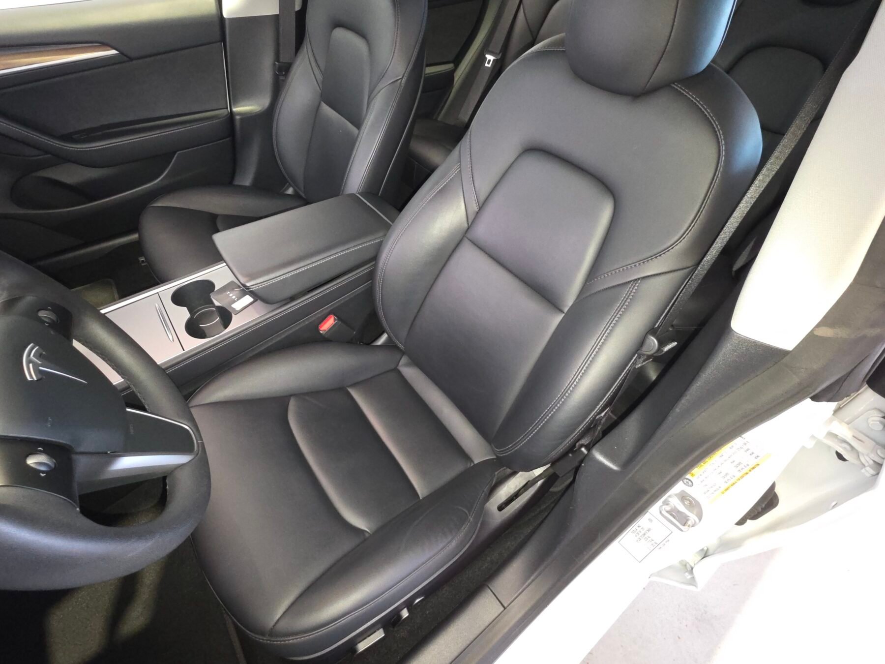 TESLA MODEL 3 PERFORMANCE