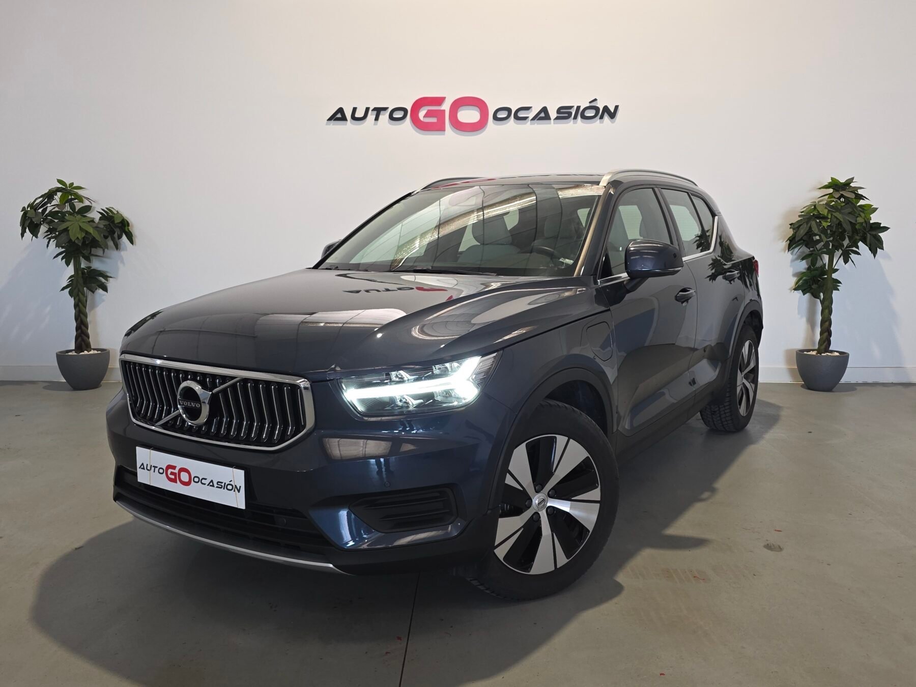 VOLVO XC40 1.5 T4 Twin Recharge Momentum