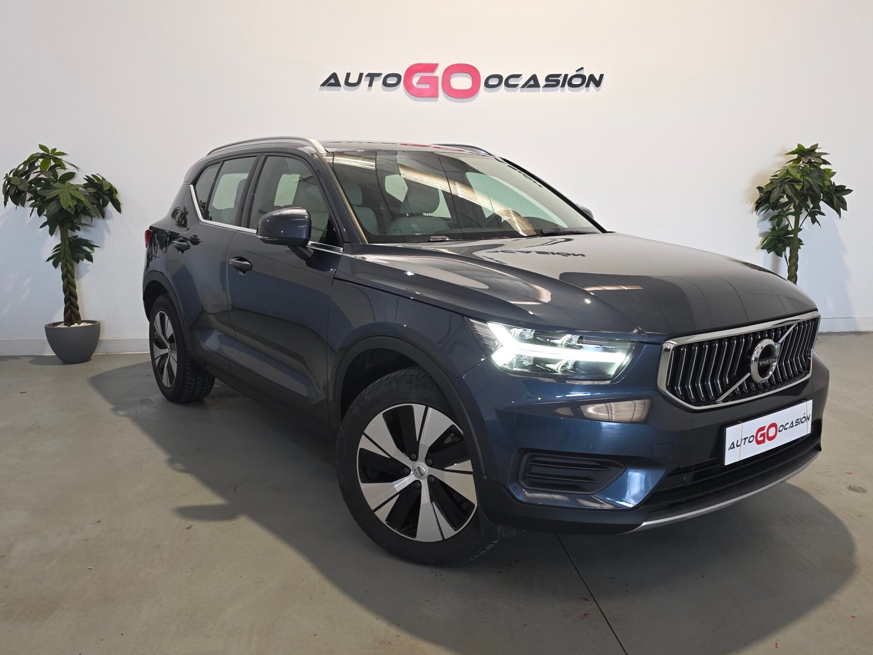 VOLVO XC40 1.5 T4 Twin Recharge Momentum