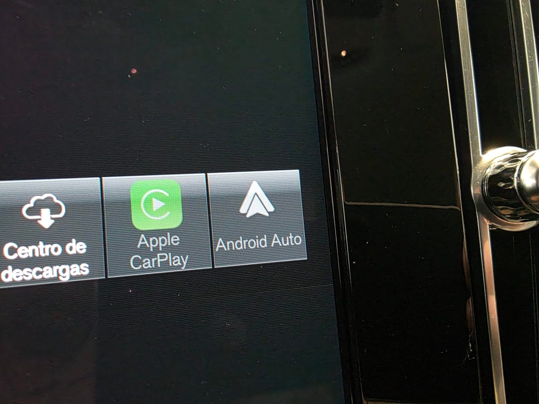 VOLVO XC40 1.5 T4 Twin Recharge Momentum
