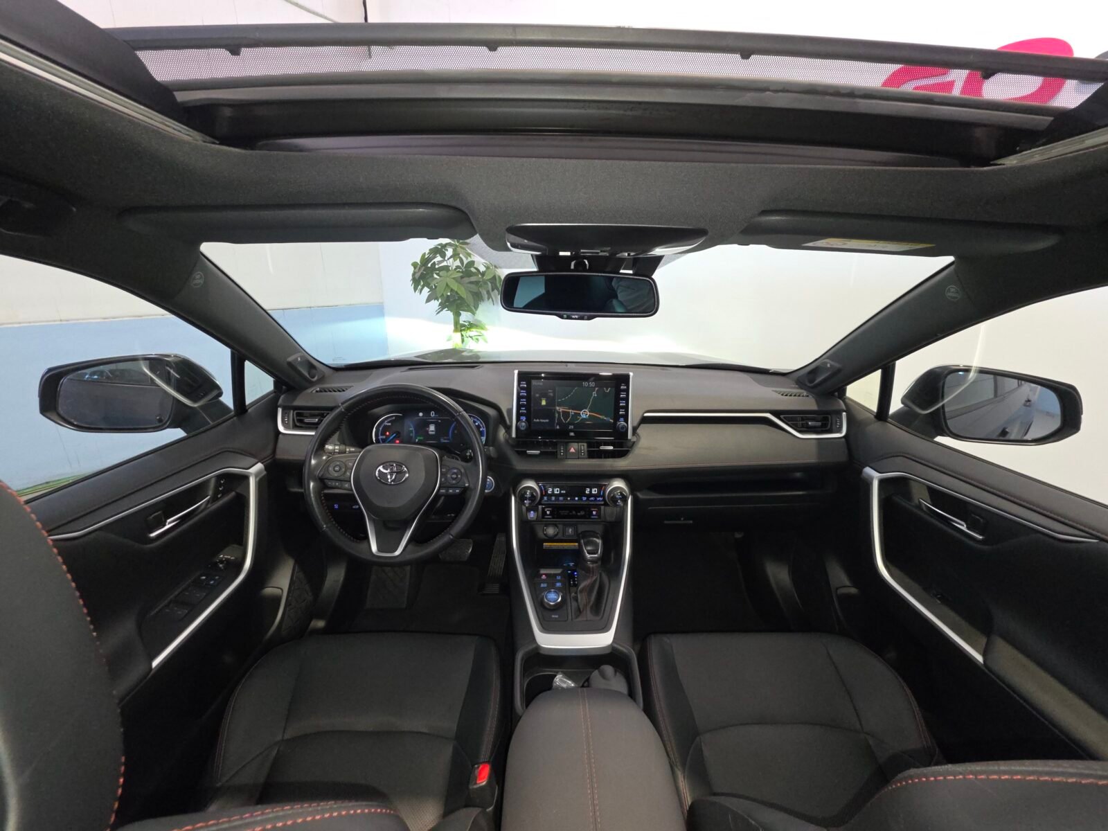 TOYOTA RAV4 2.5l PLUGIN 300PH eCVT Style Plus