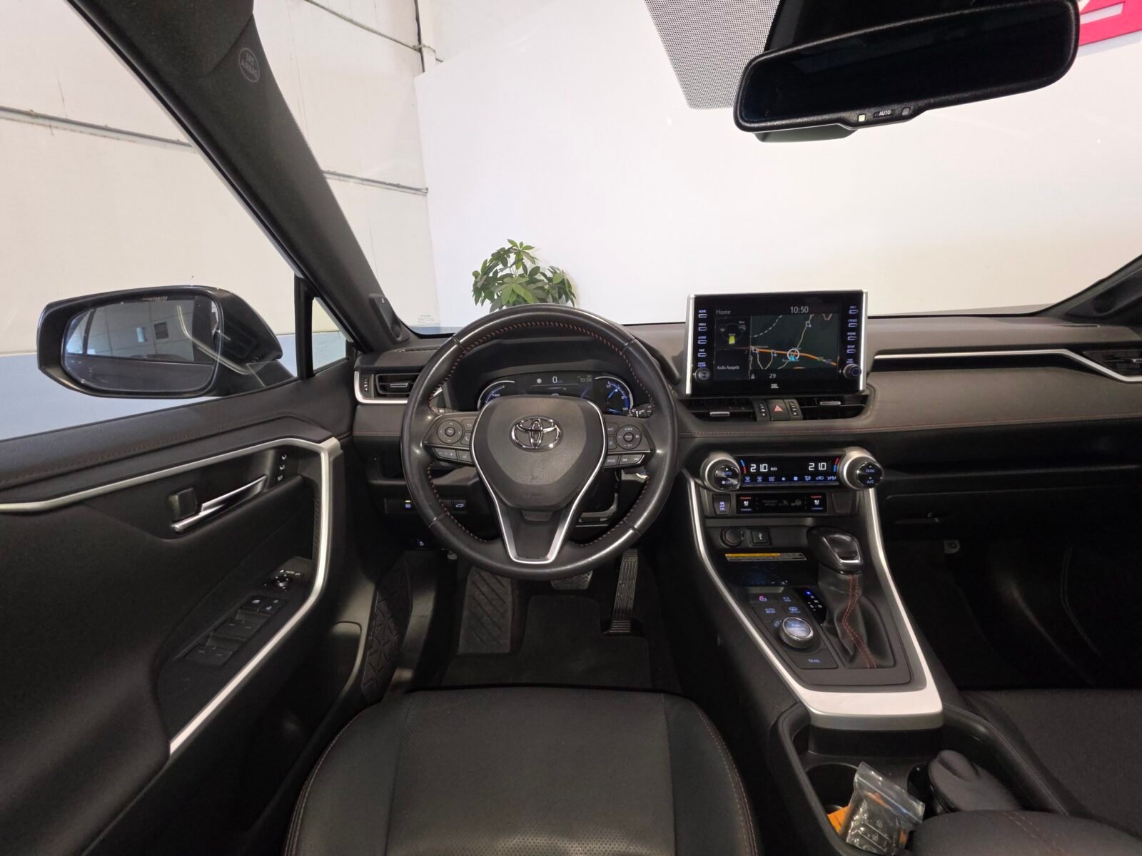 TOYOTA RAV4 2.5l PLUGIN 300PH eCVT Style Plus