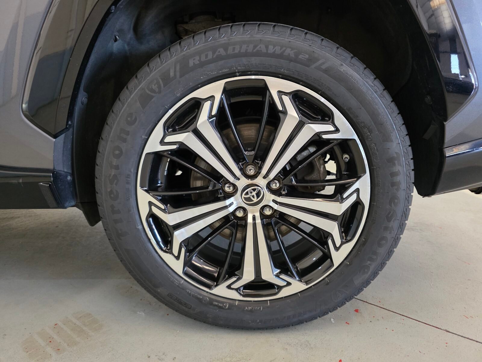 TOYOTA RAV4 2.5l PLUGIN 300PH eCVT Style Plus