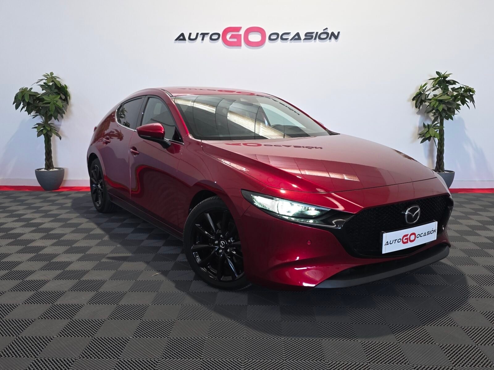 MAZDA Mazda 3 2.0 SKYACTIVX ZENITHX SAFETY RED