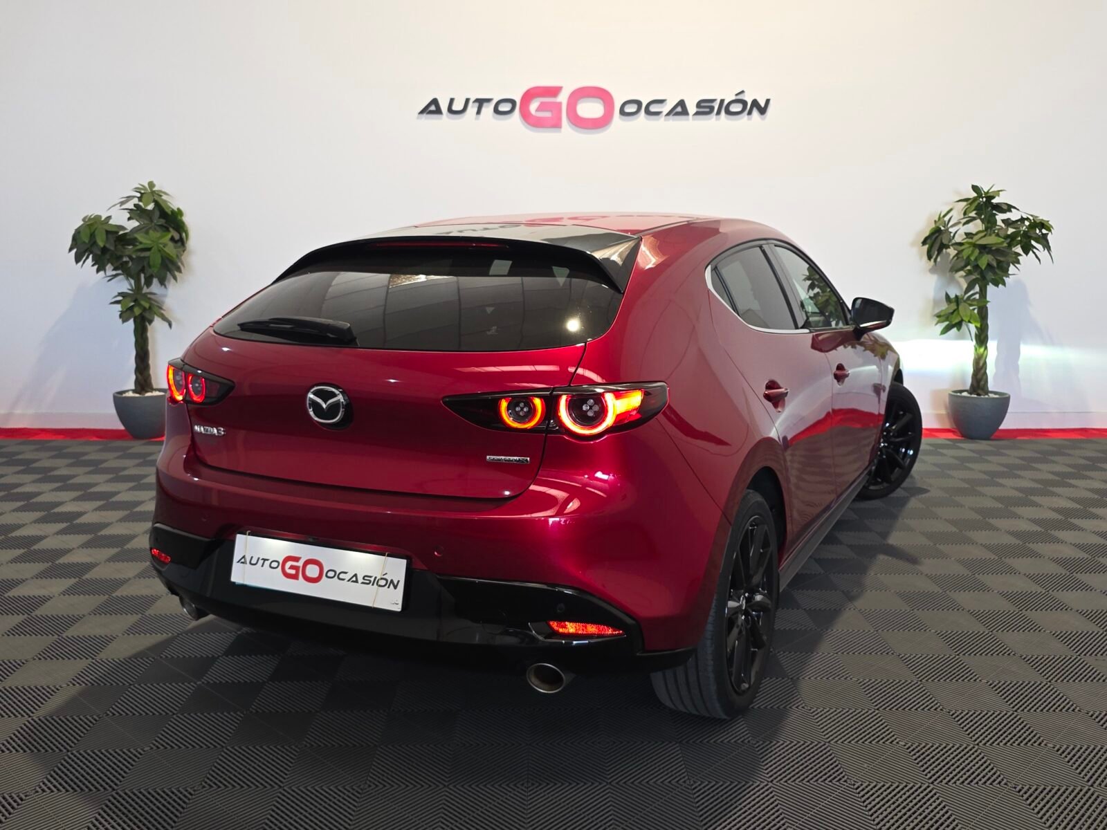 MAZDA Mazda 3 2.0 SKYACTIVX ZENITHX SAFETY RED