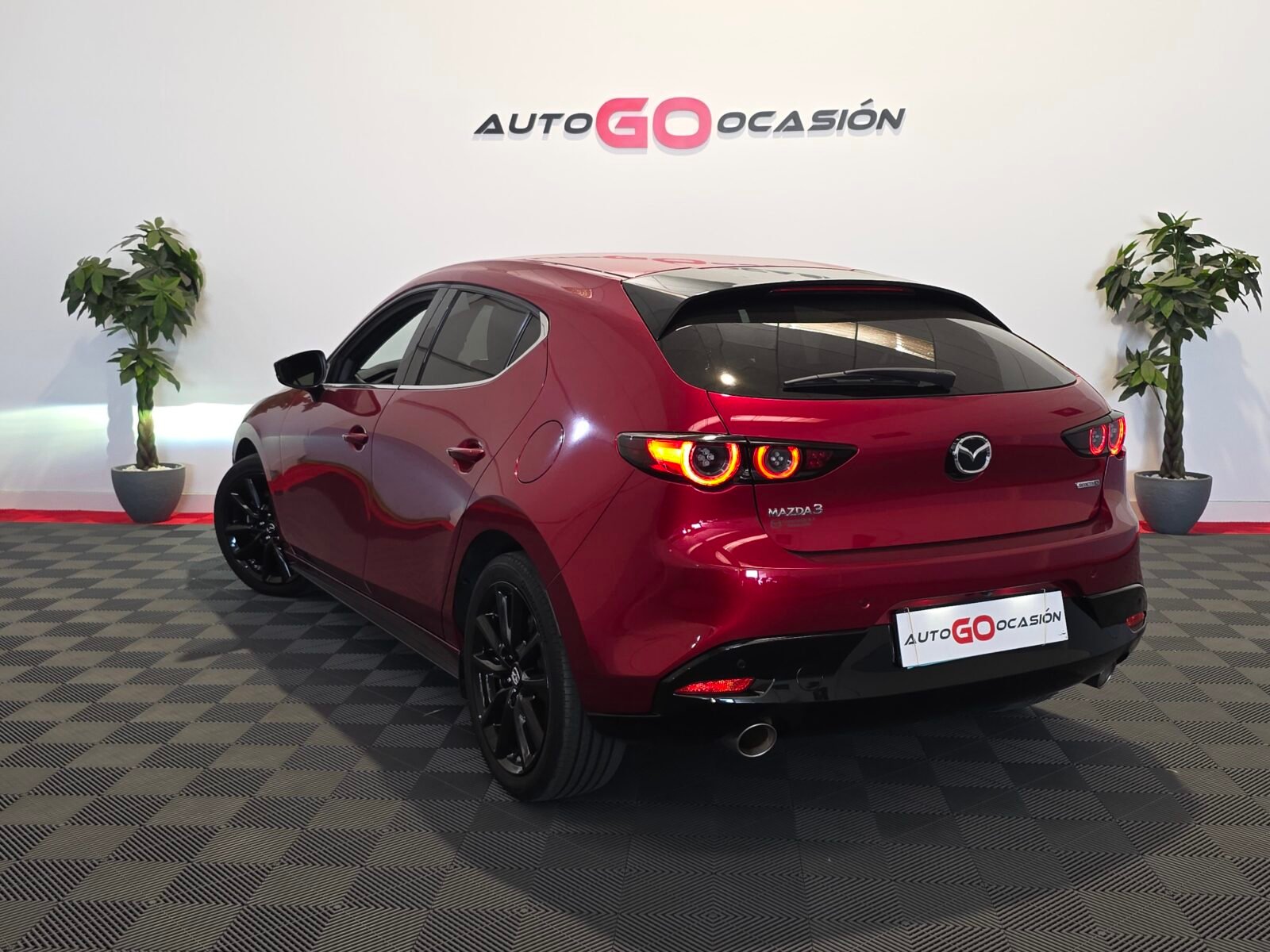 MAZDA Mazda 3 2.0 SKYACTIVX ZENITHX SAFETY RED