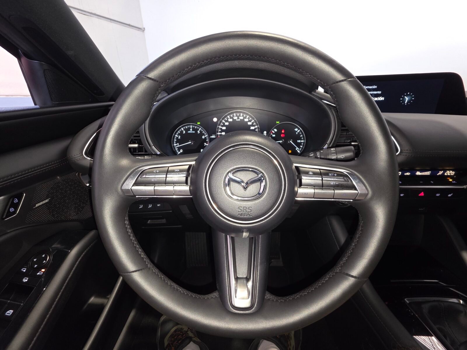 MAZDA Mazda 3 2.0 SKYACTIVX ZENITHX SAFETY RED