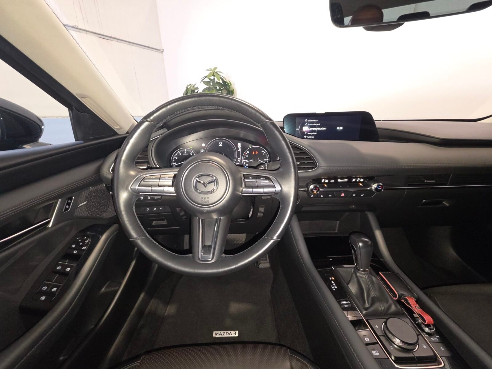 MAZDA Mazda 3 2.0 SKYACTIVX ZENITH AT